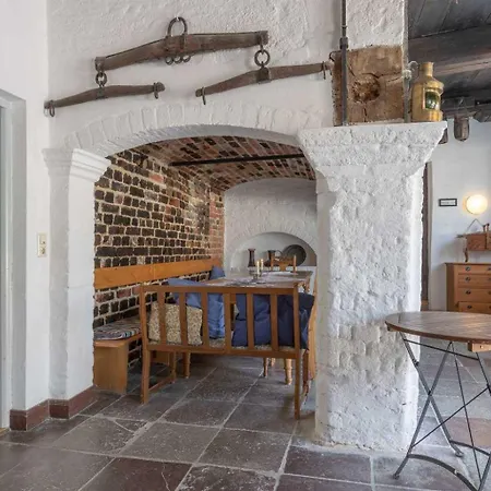 4 Anna Owena Id 386 Apartment *